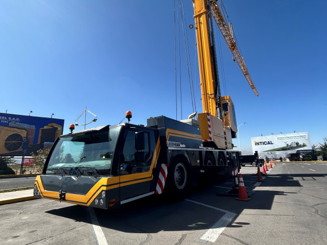 Grúas de construcción móviles Liebherr va de gira por todo el mundo