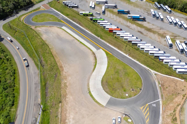 Marcopolo inaugura nueva pista de pruebas en Caxias do Sul