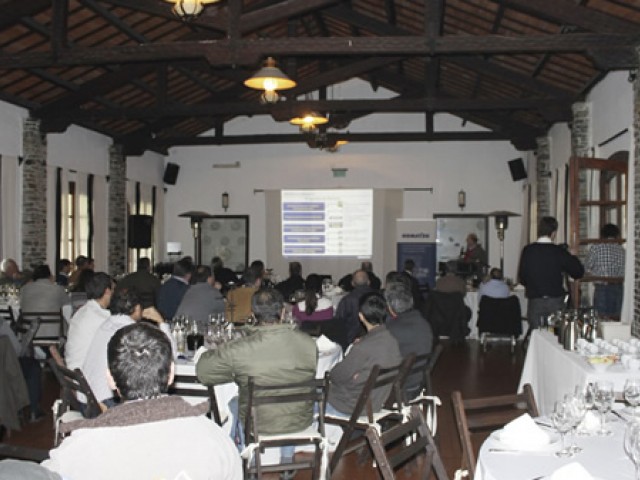 José María Durán relanzó la marca Komatsu José María Durán relanzó la marca Komatsu