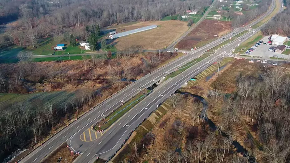 Adiós a las rotondas: mirá la revolucionaria intersección que está cambiando las rutas en EE. UU