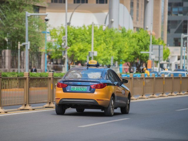 Se lanza la primera plataforma de taxis inteligentes de China: Shenzhen crea un nuevo referente para la "sinergia entre taxis y redes" Por 7ITS News