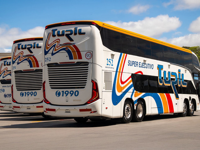 Cuatro nuevos Marcopolo G8 fueron entregados a Turil Cuatro nuevos Marcopolo G8 fueron entregados a Turil