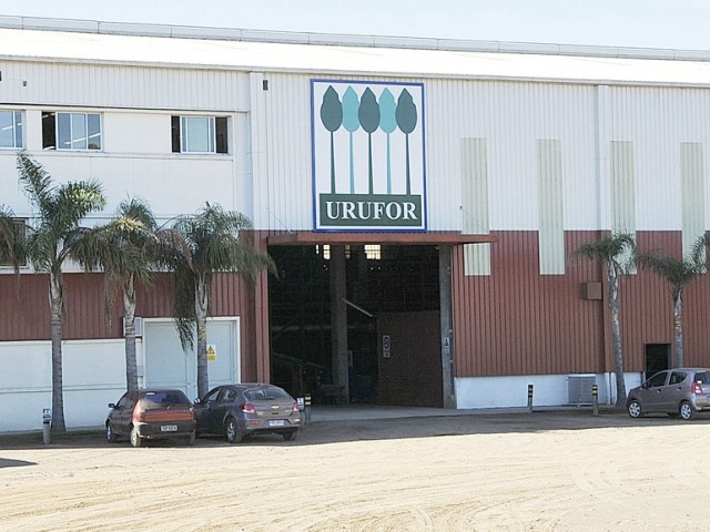 Urufor confía en MOBIL Urufor confía en MOBIL