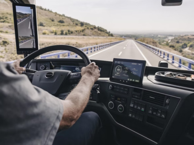 Dirección Inteligente de Volvo Trucks: la tecnología que cuida del conductor y del camión